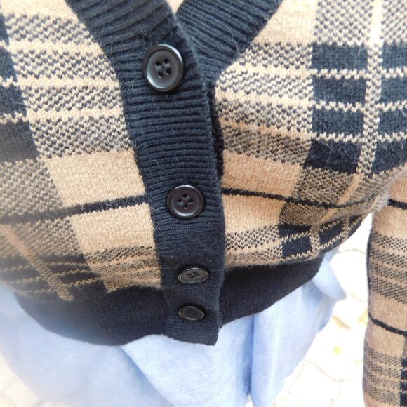 Love Tree Cropped Black & Beige Warm-Toned Top – Size Medium - Picture 4 of 7